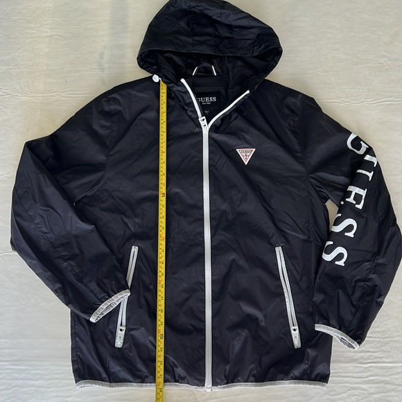 GUESS Men’s Black Windbreaker Rain Jacket with Hood Size L - Picture 10 of 12